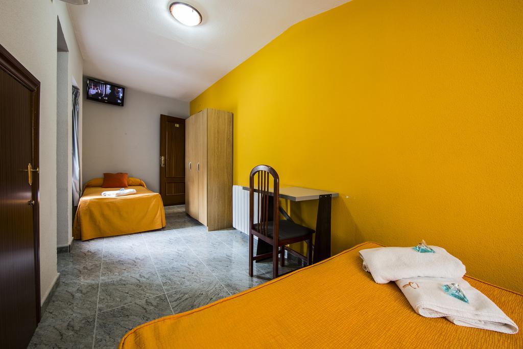 Hostal Escala Luna 살라망카 외부 사진